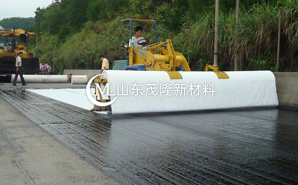 《高密市政道路》土工布、聚酯玻纖布施工
