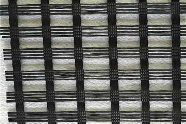 鋪設(shè)塑料土工格柵時(shí)需要注意的問題有哪些呢？  第1張