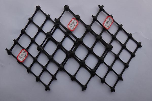 【土工格柵廠家】雙向土工格柵加筋邊坡性能有哪些優(yōu)勢(shì) 第3張