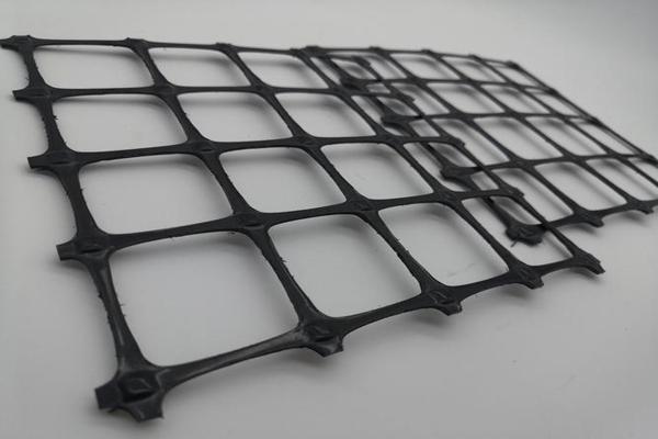 塑料土工格柵的標(biāo)準(zhǔn)解讀及應(yīng)用指南 第2張