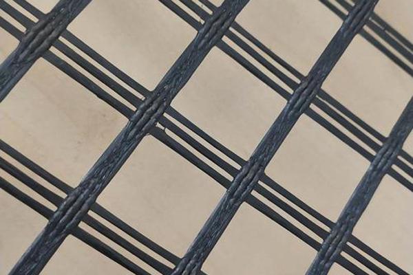 玻纖土工格柵在水泥混凝土路面改造中的應(yīng)用探索 第3張