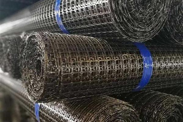 土工格柵是鋼筋結(jié)構(gòu)的嗎？  第2張