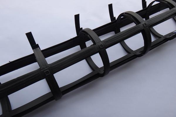凸結(jié)點(diǎn)鋼塑土工格柵的生產(chǎn)過程揭秘 第1張