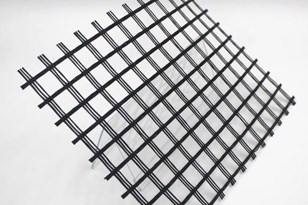 土工格柵與土工布的區(qū)別有哪些，如何選擇合適的材料  第2張