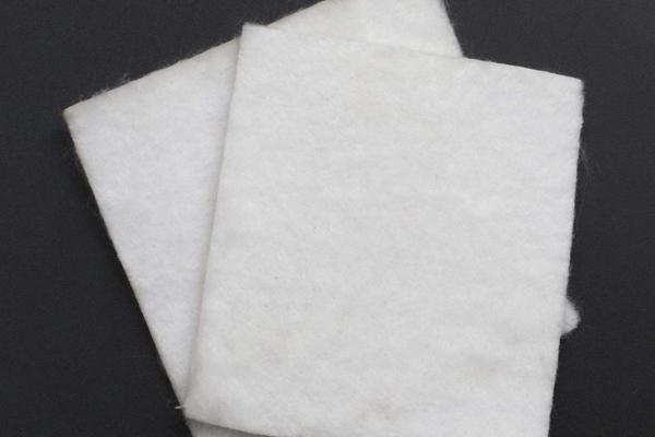 土工格柵與土工布的區(qū)別有哪些，如何選擇合適的材料  第4張