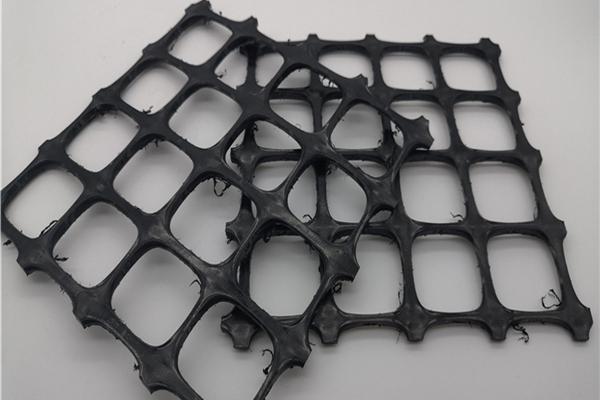 土工格柵的界面特性受哪些因素的影響，了解一下吧！  第2張