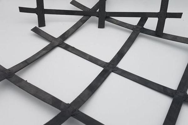 鋼塑土工格柵連接點(diǎn)分離力強(qiáng)的保障方法詳解  第1張