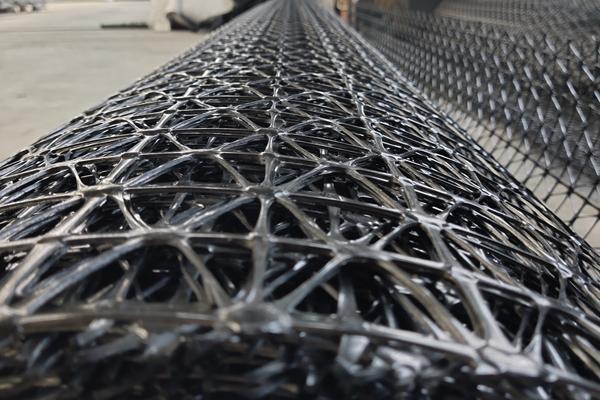 未來三向土工格柵有哪些發(fā)展前景？  第3張