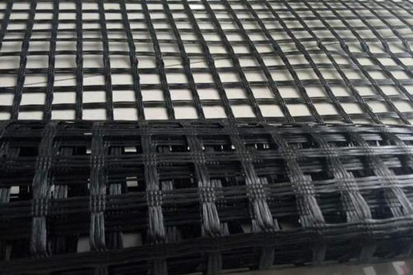 土工格柵搭接長度規(guī)范標(biāo)準(zhǔn)是多少 第2張