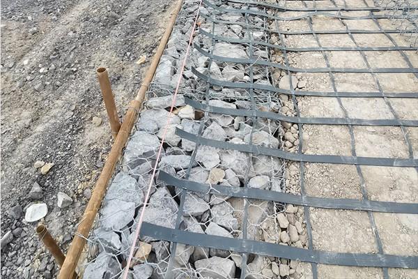 高韌性聚酯紗線(xiàn)集束土工格柵施工規(guī)范  第2張