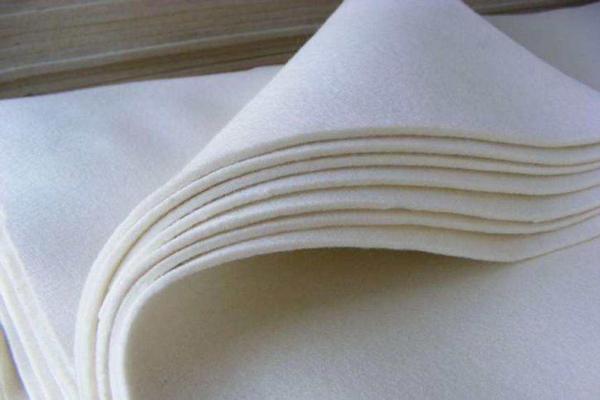 高韌性聚酯紗線集束土工格柵可以與土工布搭配使用嗎 第2張