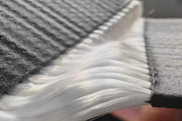 高韌性聚酯紗線集束土工格柵與塑料格柵的區(qū)別有哪些 第3張